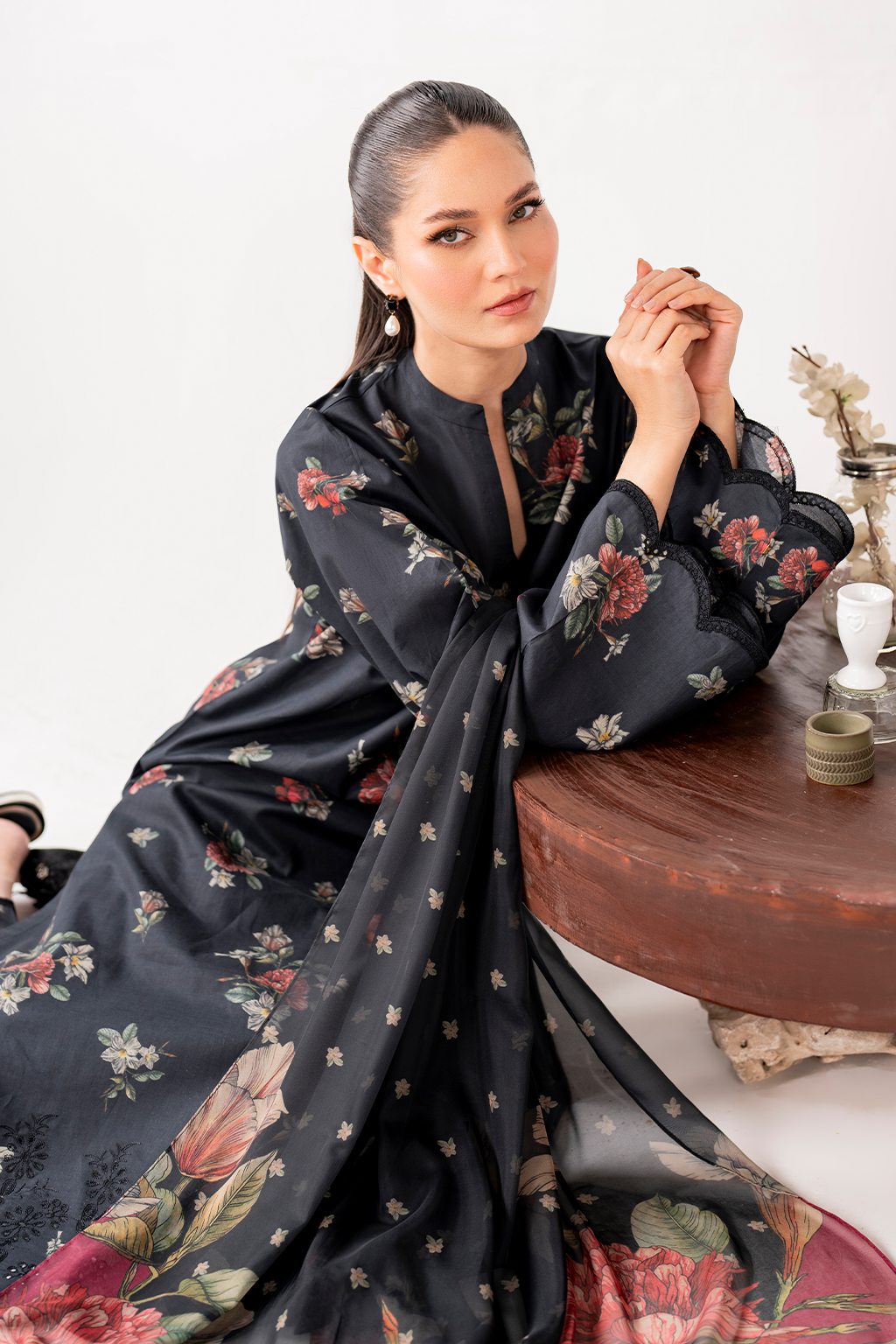 Iznik – Lawn 3-Piece Unstitched Suit UE-268