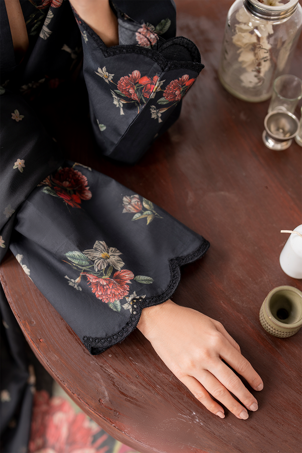 Iznik – Lawn 3-Piece Unstitched Suit UE-268