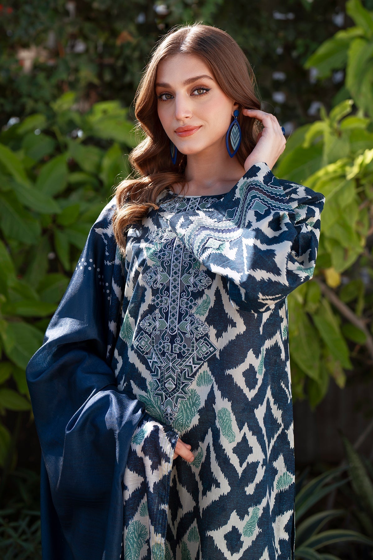 Baroque Embroidered Unstitched Lawn 3 Pcs